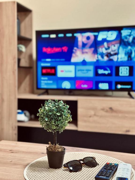 Urban Apartment In Blloku Тирана Екстериор снимка